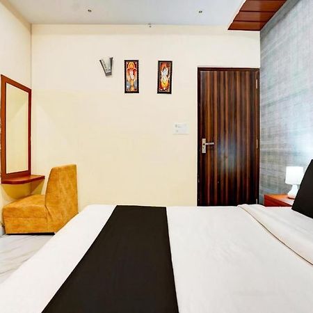 Hotel S V Grand Varanasi Exterior foto