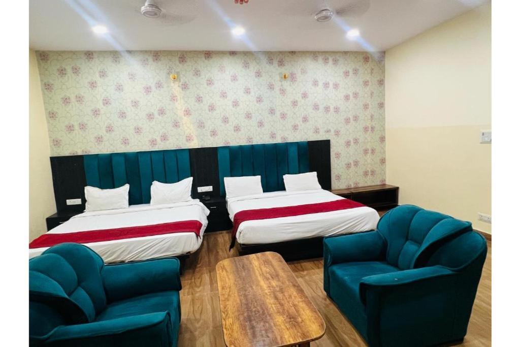 Hotel S V Grand Varanasi Exterior foto